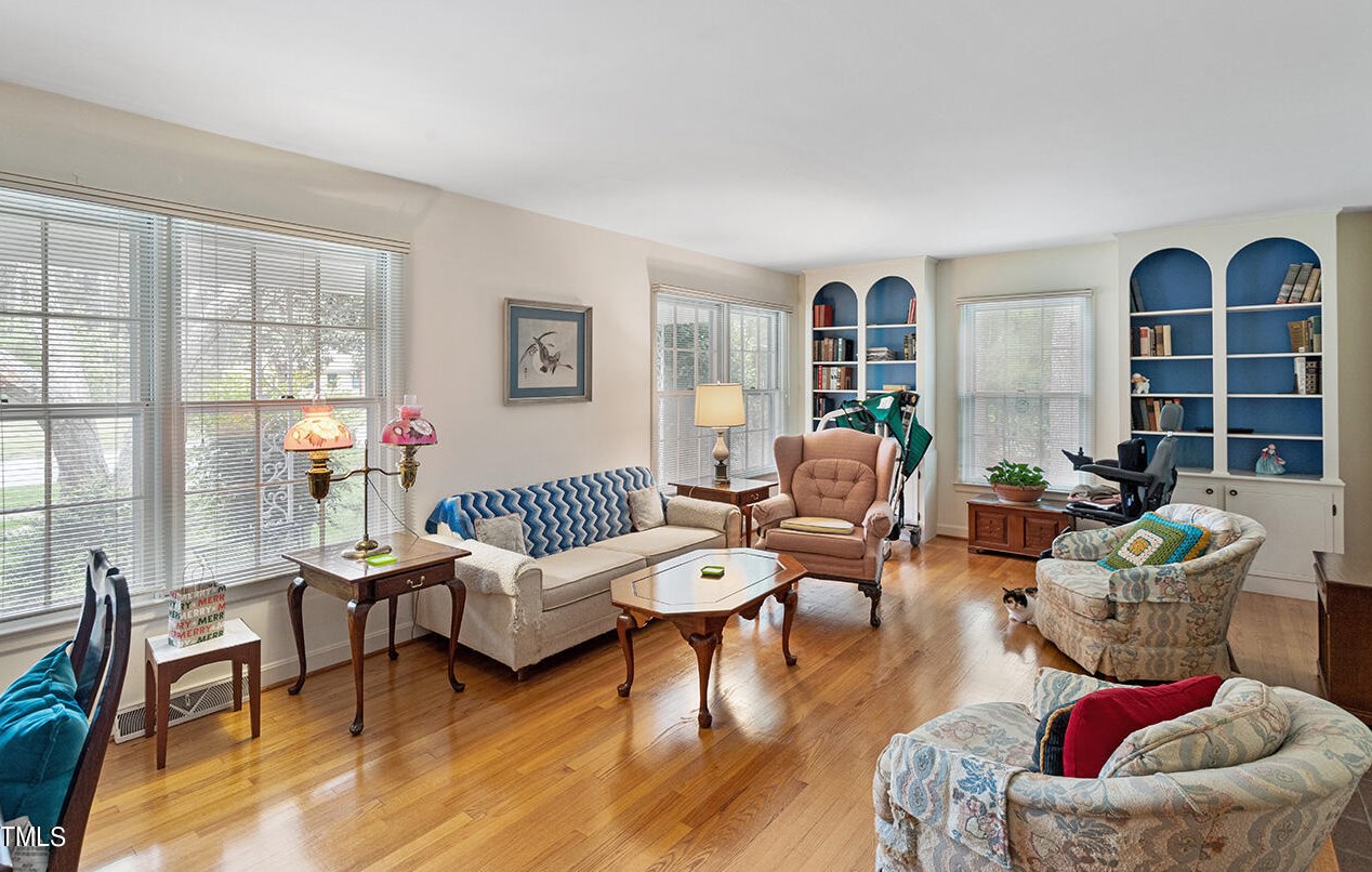 2220 Elmwood Ave, Durham NC 27707-1007 exterior