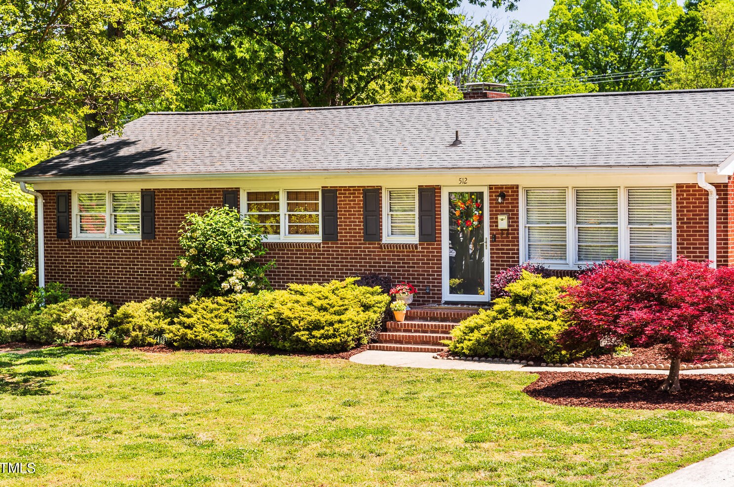 512 N Carr St, Mebane, NC 27302