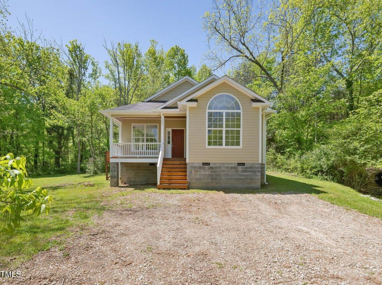 302 Edward Ct, Mebane, NC 27302