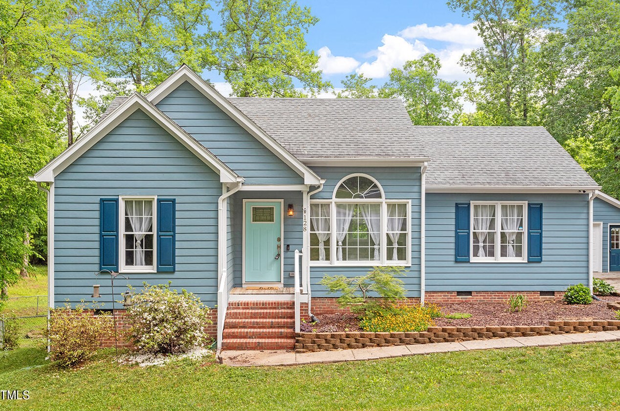 128 Bramble Ct, Youngsville, NC 27596-9793