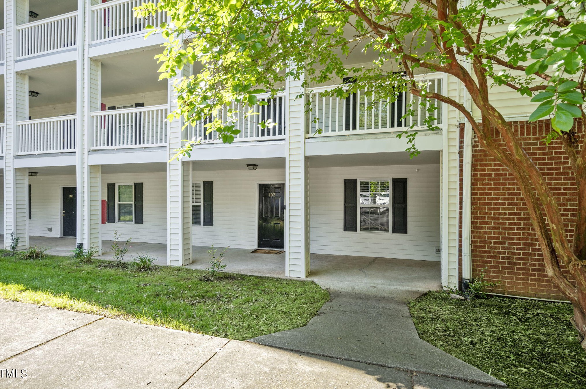 1851 Trailwood Heights Ln #103, Raleigh, NC 27603