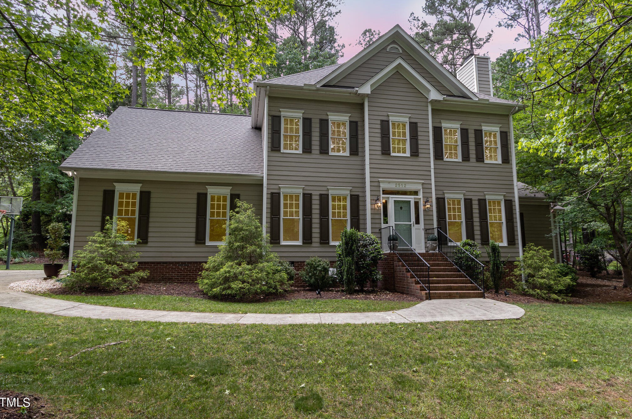 2512 Sunnystone Way, Raleigh, NC 27613-7869