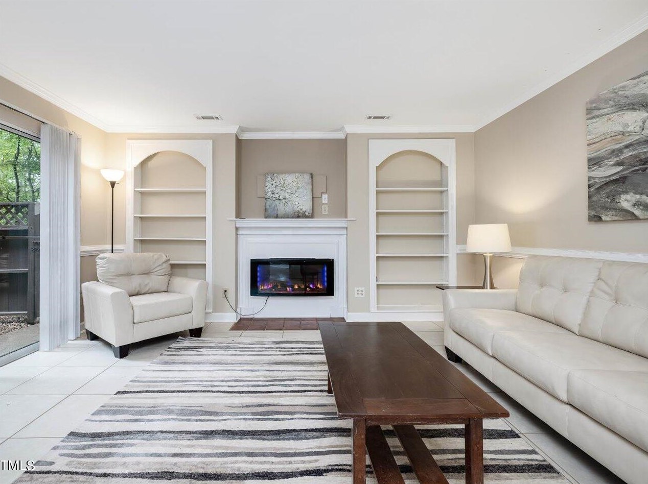 383 Summerwalk Cir #383, Chapel Hill, NC 27517