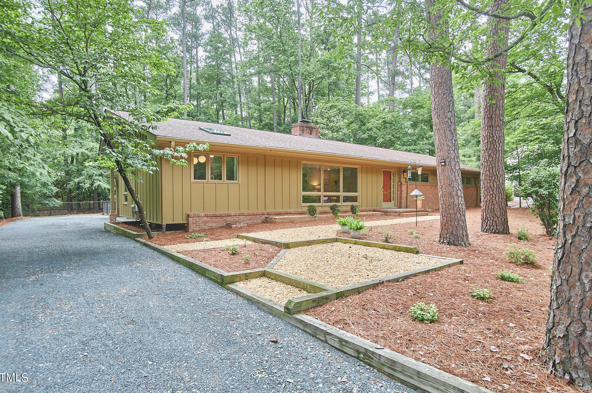 2728 Sevier St, Durham, NC 27705-5745