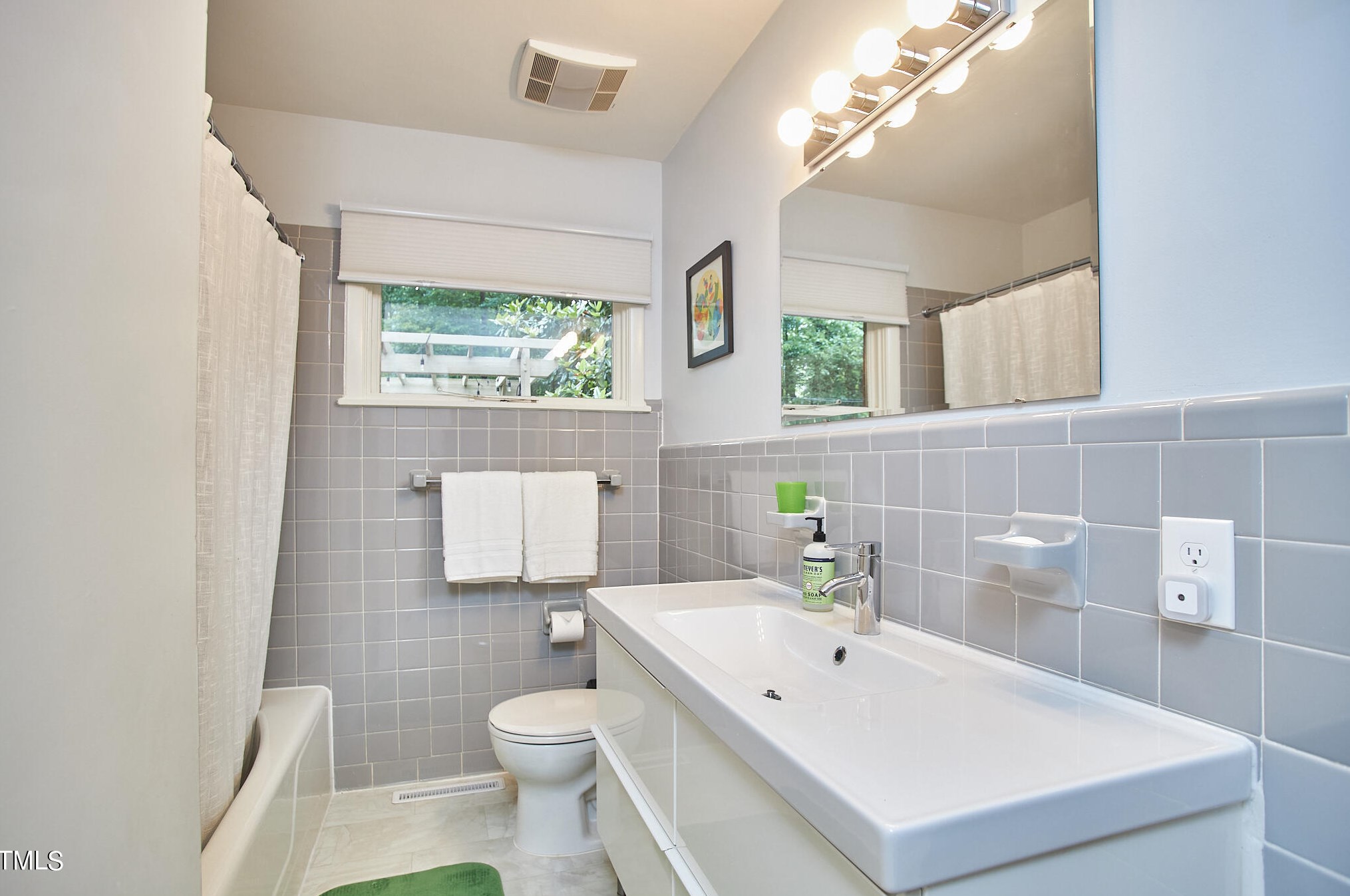 2728 Sevier St, Durham NC 27705-5744 exterior