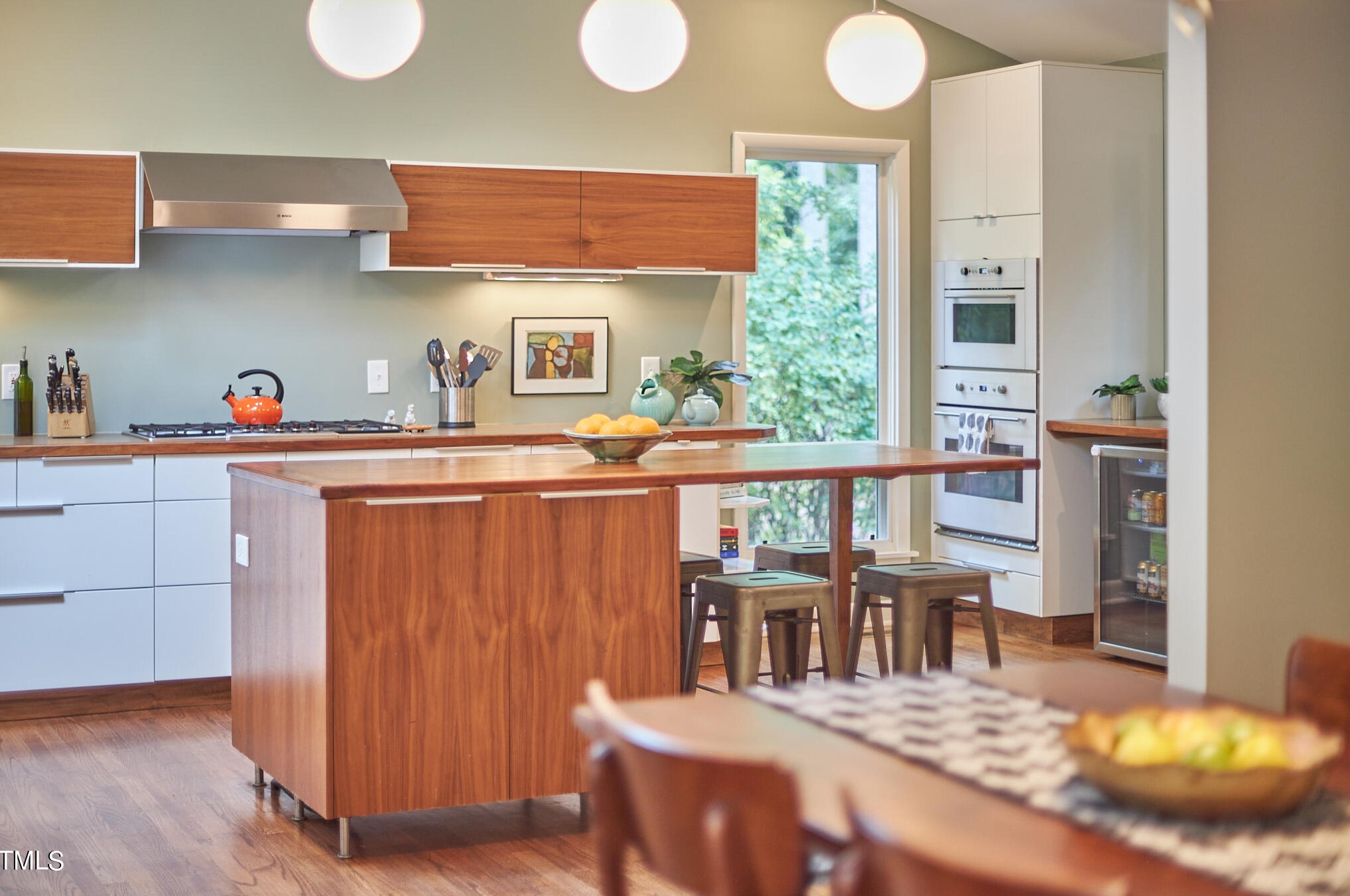 2728 Sevier St, Durham NC 27705-5744 exterior