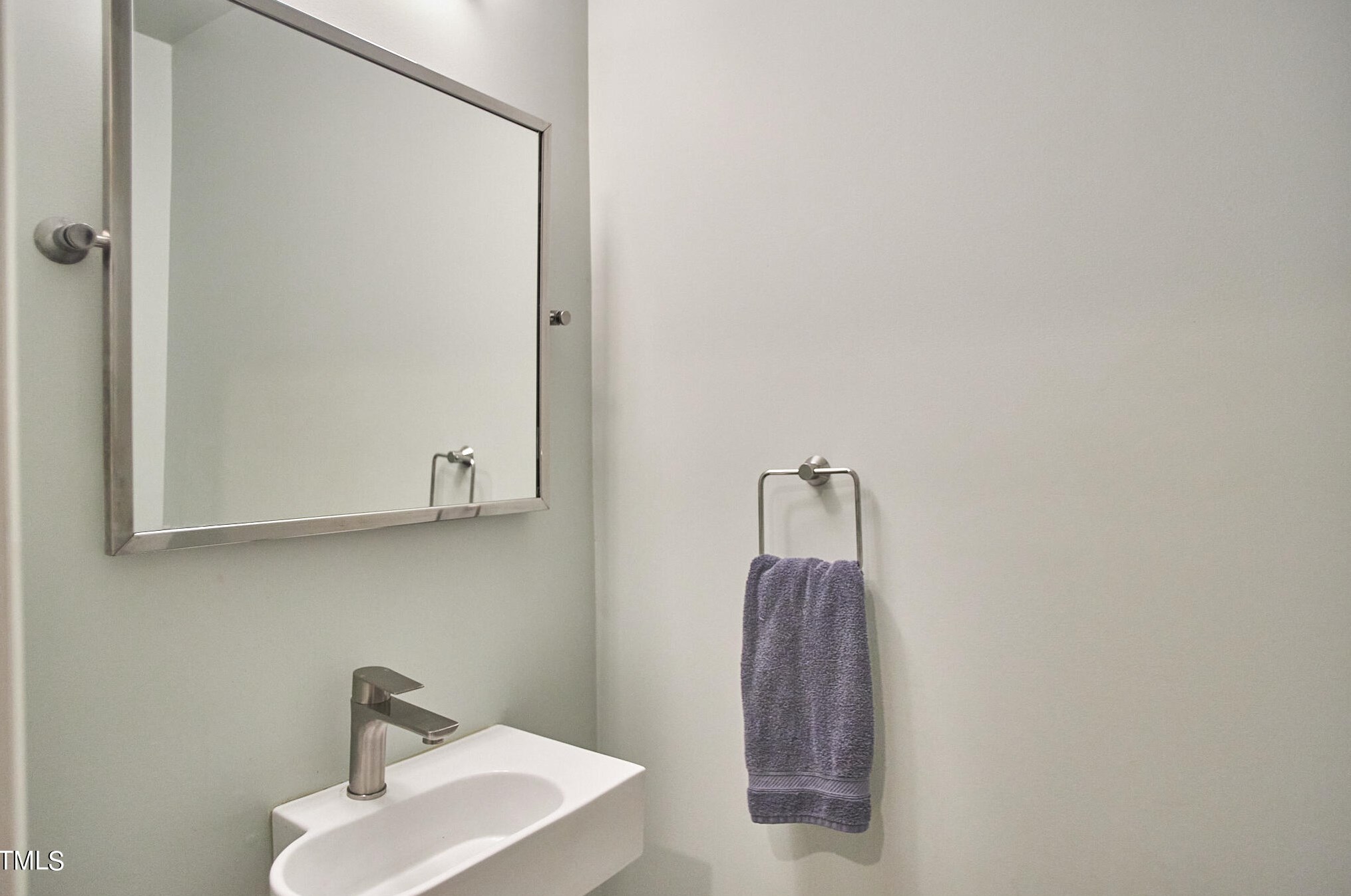 2728 Sevier St, Durham NC 27705-5744 exterior