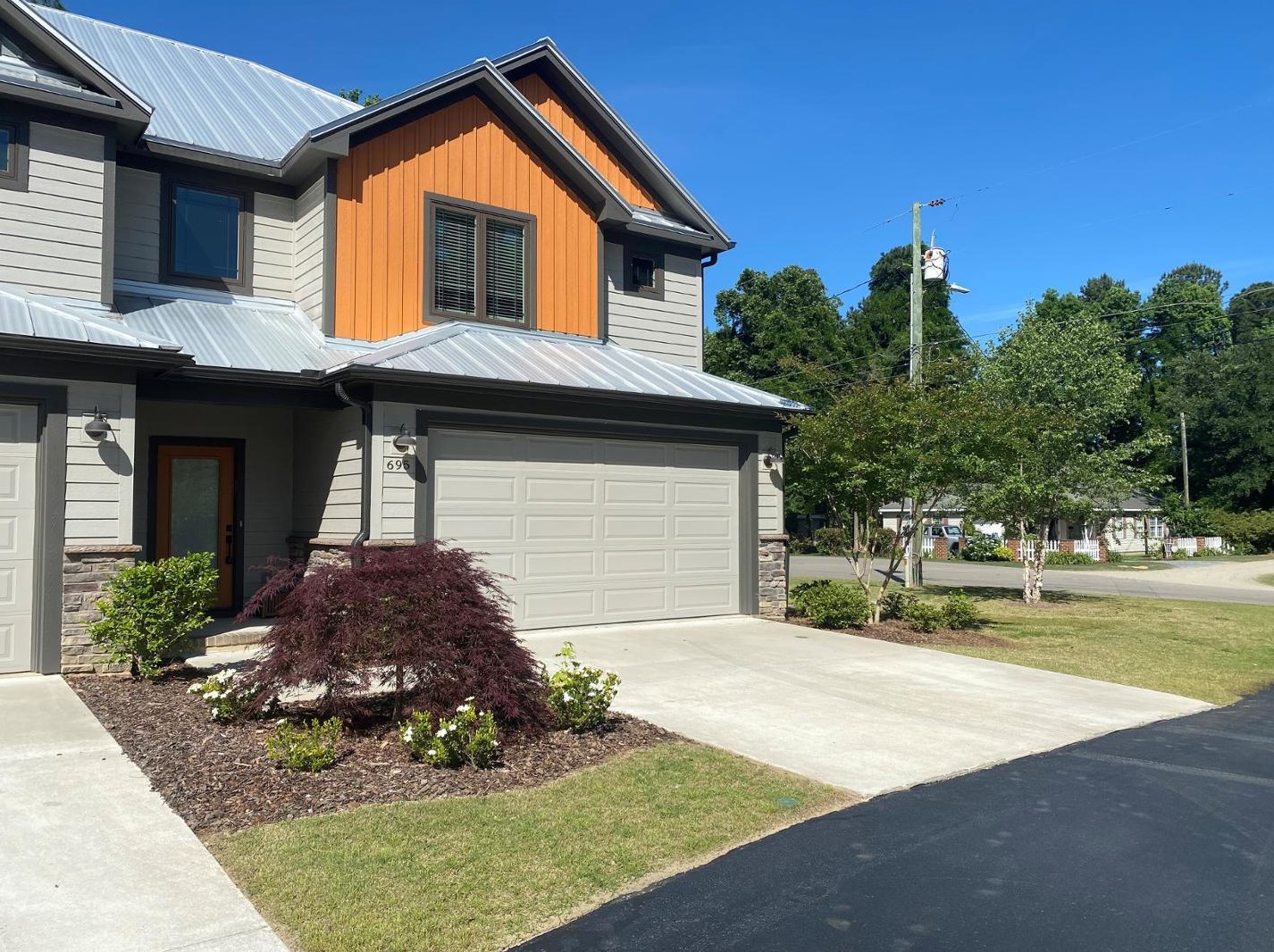 695 S Ashe St, Southern Pines, NC 28387