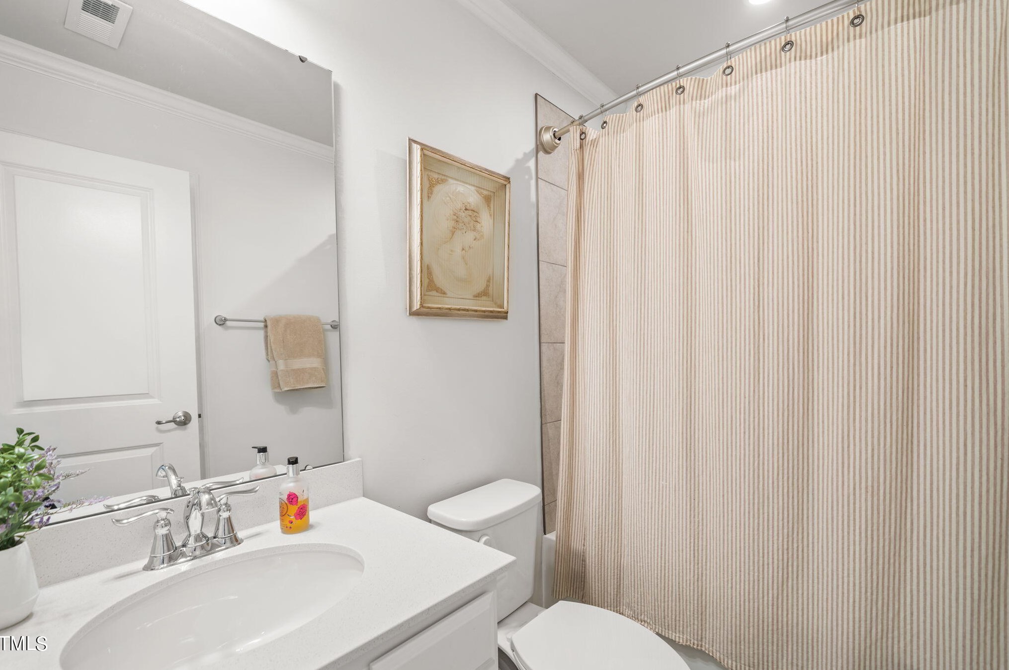 4724 Randall Rd, Durham NC 27707-9727 exterior