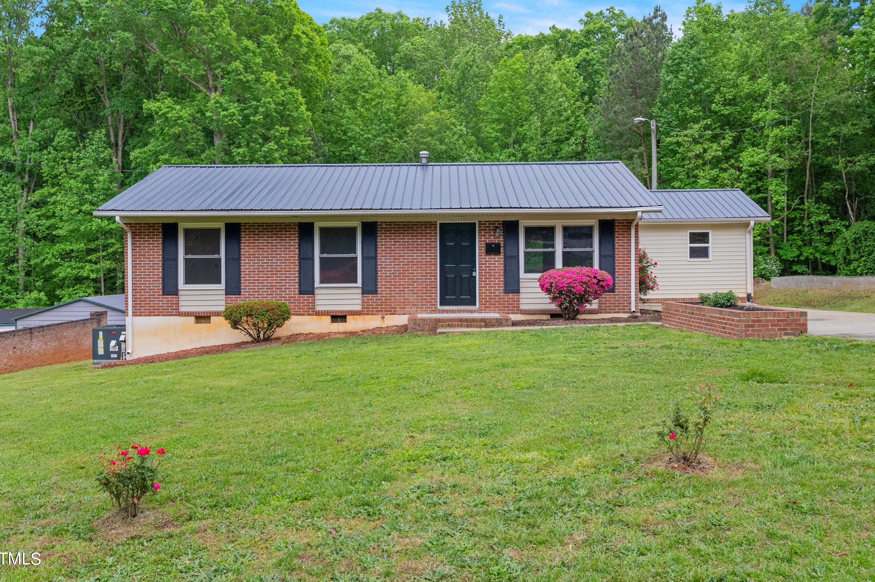 1000 Charlotte Ave, Sanford, NC 27330-4620