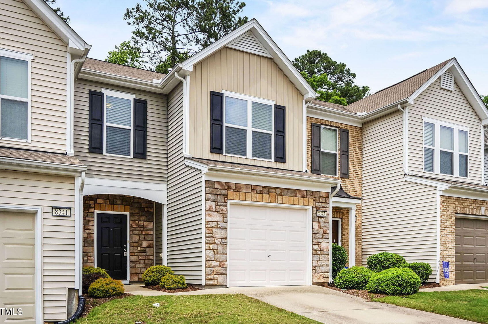 8343 Hollister Hills Dr, Raleigh, NC 27616-8455