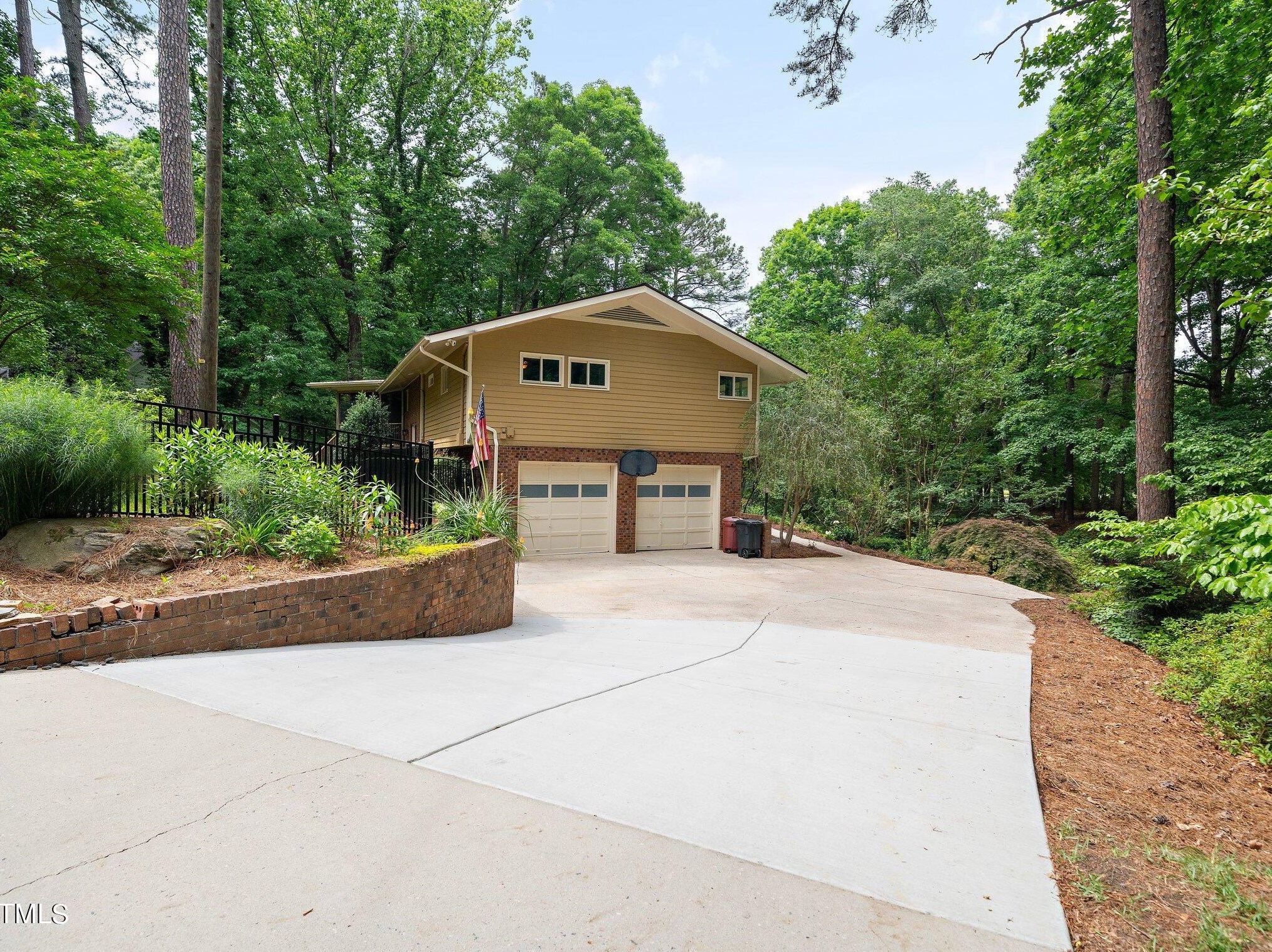4809 Old Elizabeth Rd, Raleigh, NC 27616-5412