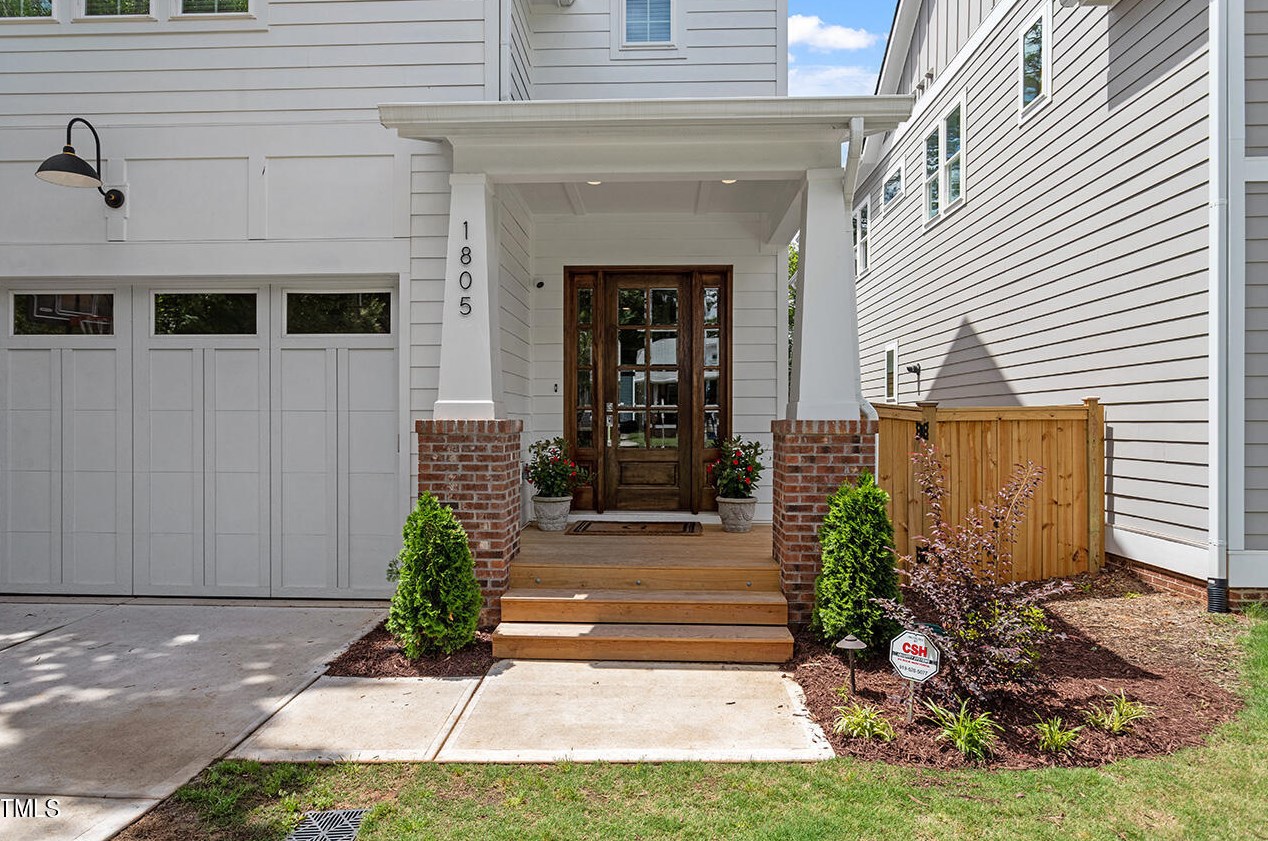 1805 Fairview Rd, Raleigh, NC 27608-2415