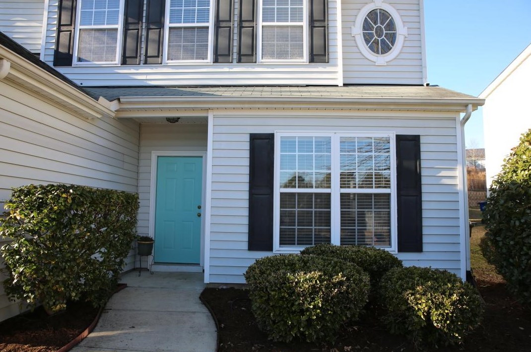 2211 Stony Bottom Dr, Raleigh, NC 27610