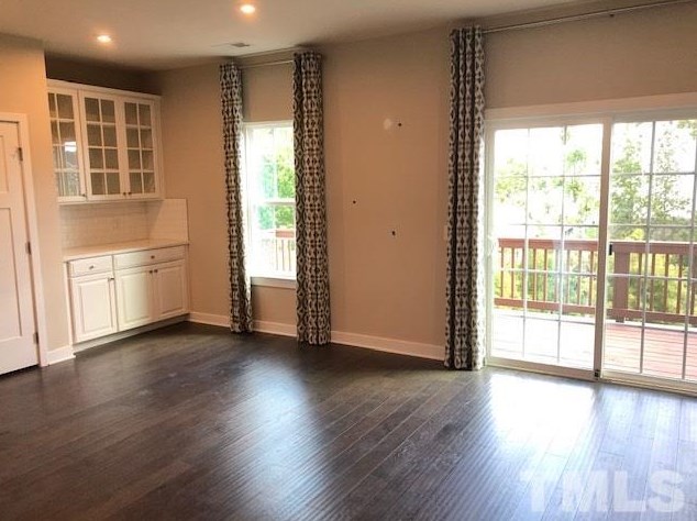 1101 Tender Dr, Apex NC  27502 exterior