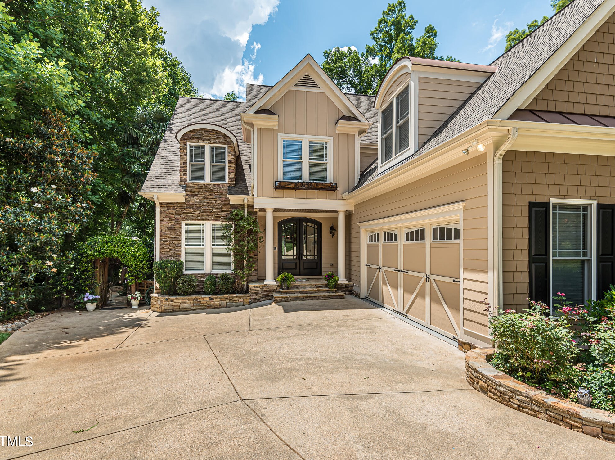 5702 Belmont Valley Ct, Raleigh, NC 27612-6464