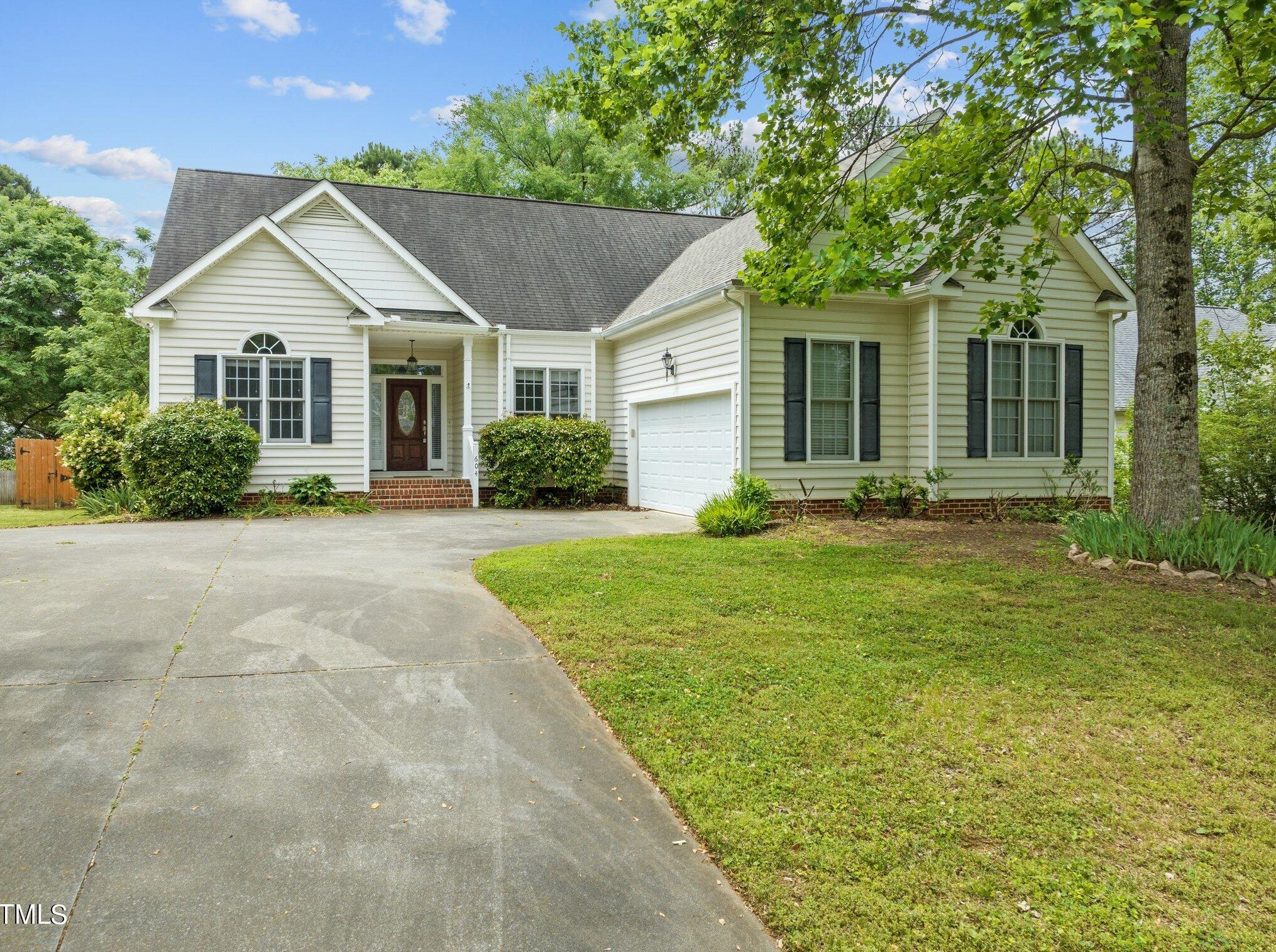 604 Middle Bridge Rd, Wake Forest, NC 27587