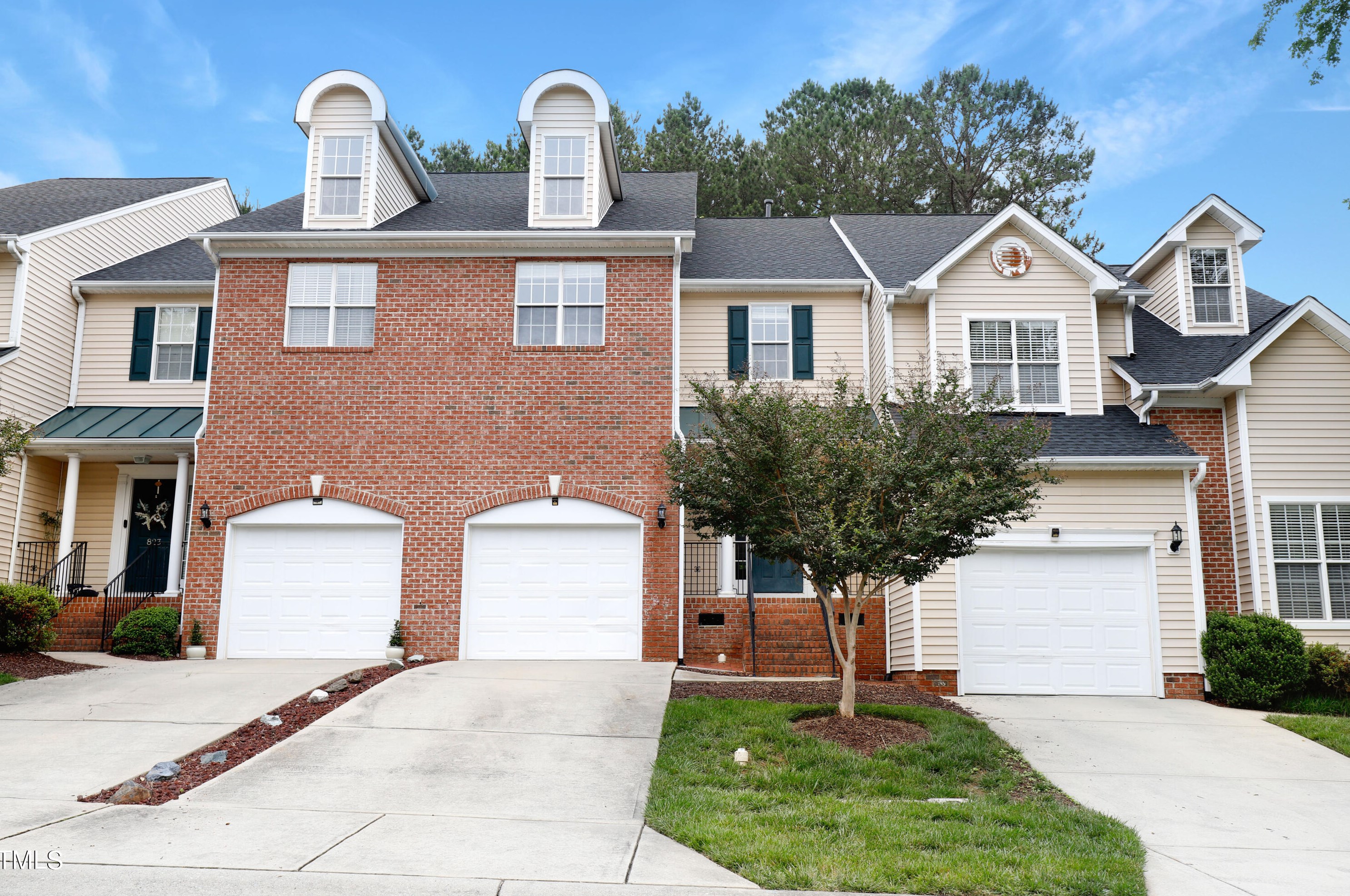 825 Saratoga Dr, Durham, NC 27704-2255