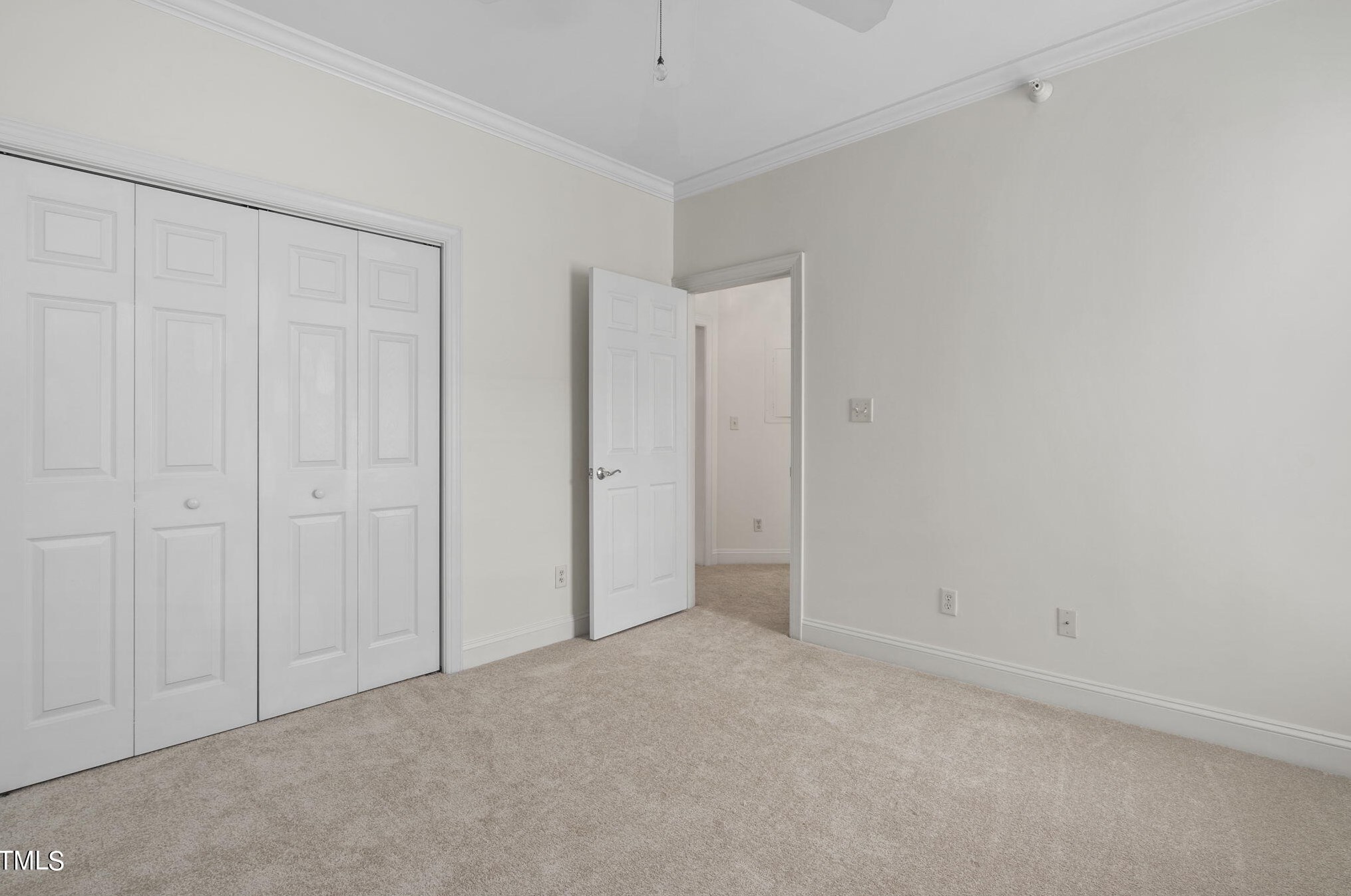 1031 Kelton Cottage Way, Cary NC  27560-7031 exterior