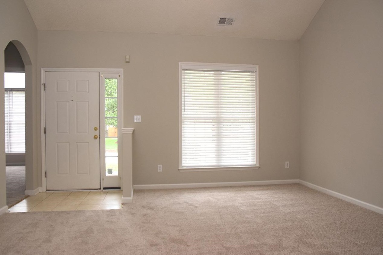 8617 Neuse Hunter Dr, Raleigh, NC 27616