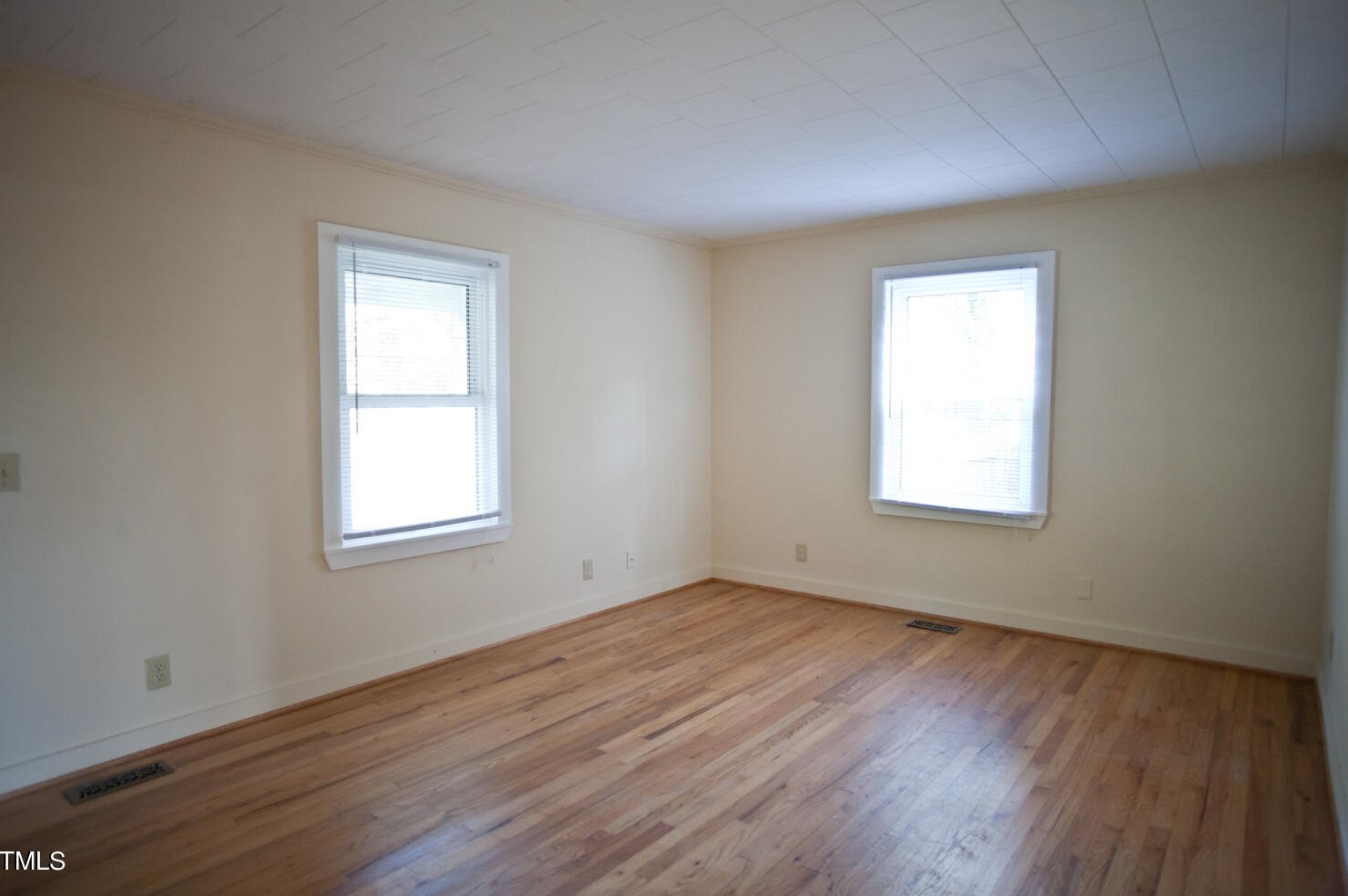 116 Elm St, Carrboro, NC 27510-1767