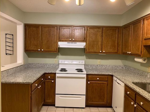 407 Applecross Dr, Cary NC  27511-5067 exterior