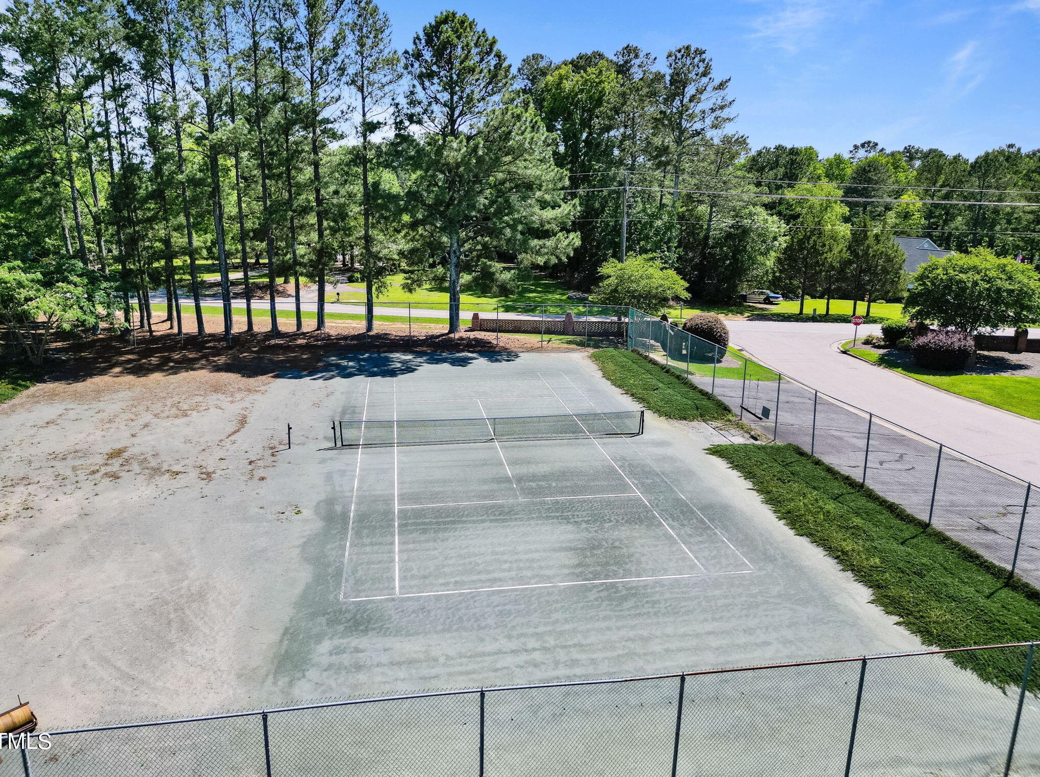 1019 Swift Creek Dr, Clayton NC 27520-9810 exterior