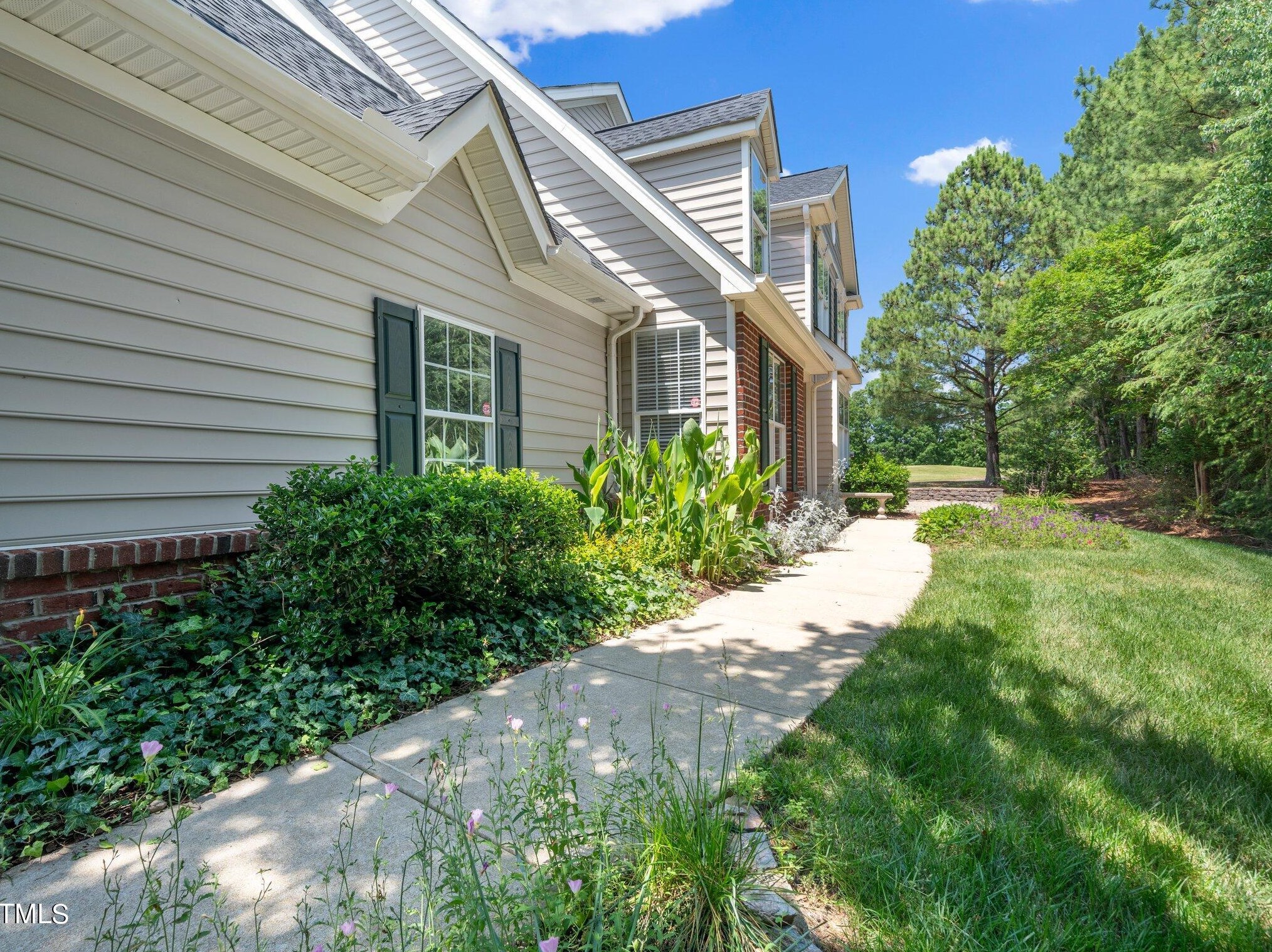 10171 Mizner Ln, Raleigh, NC 27617-8445