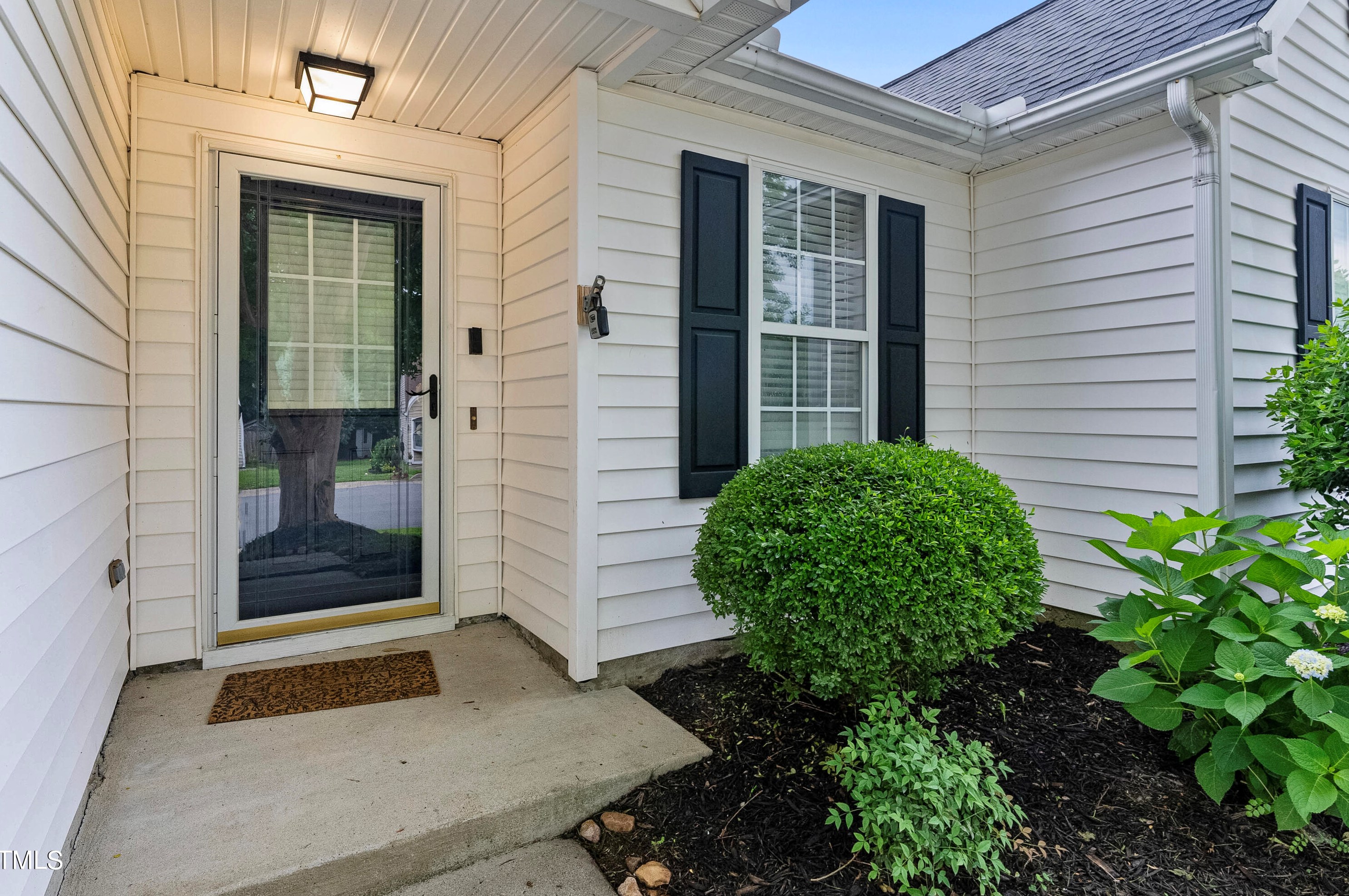 415 Quartz Dr, Durham, NC 27703-6626