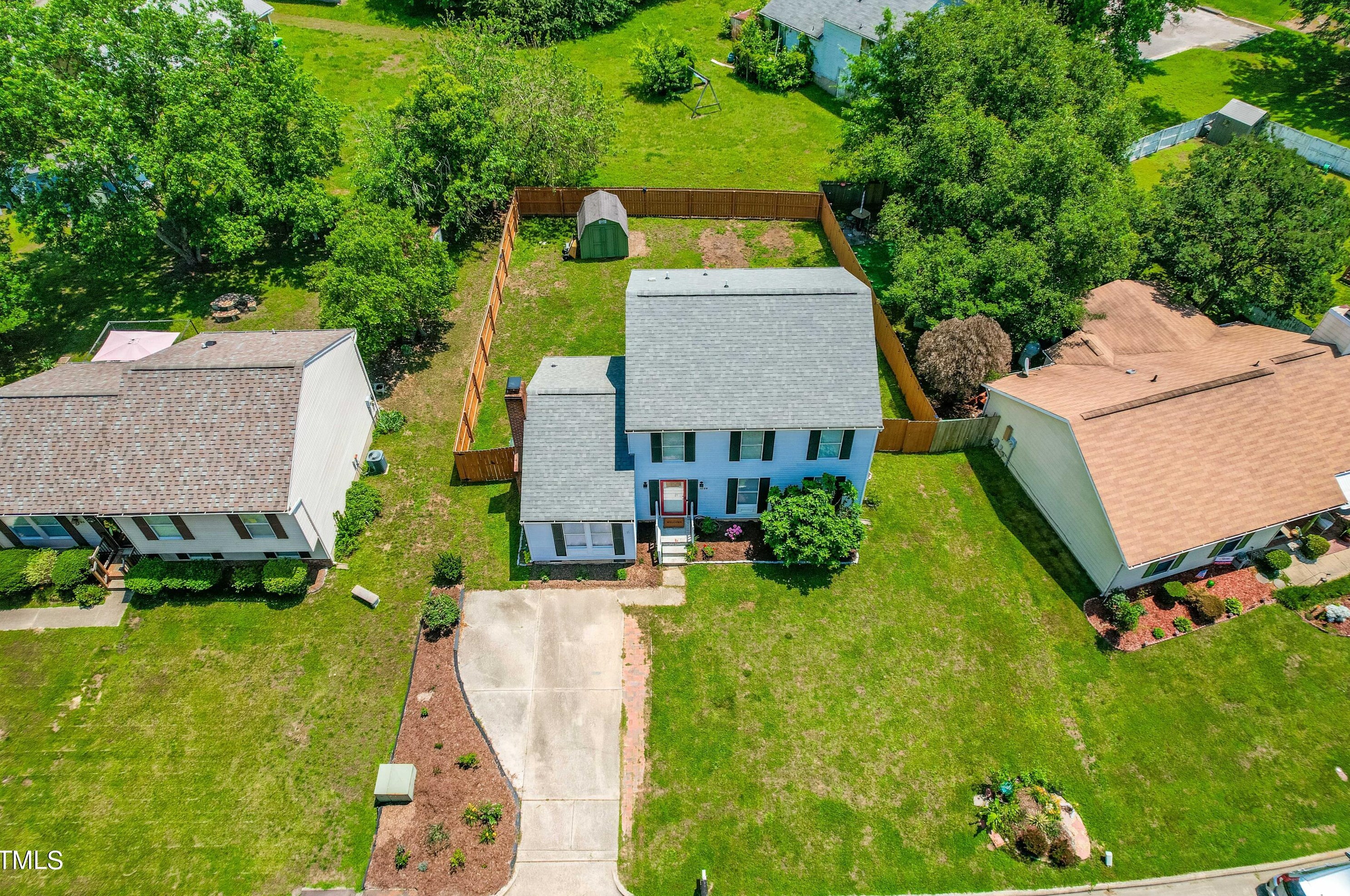 1709 Riverknoll Dr, Raleigh, NC 27610-4583