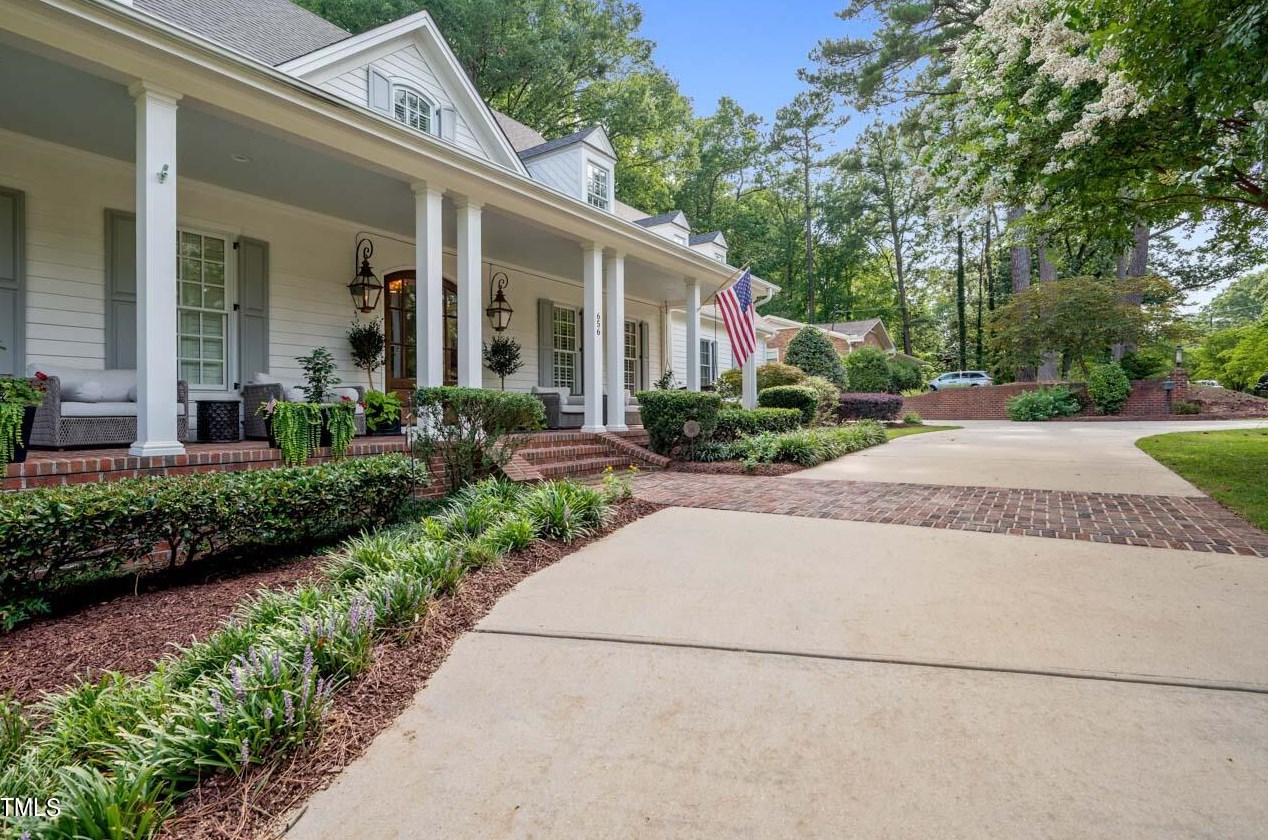 656 Aiken Pkwy, Fuquay Varina, NC 27526-2074