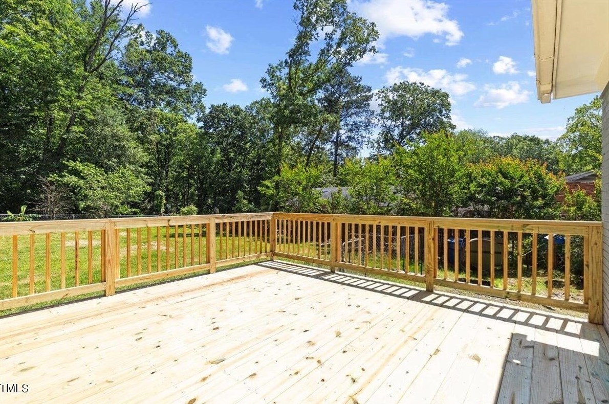 3032 Rosebriar Dr, Durham NC  27705-1522 exterior