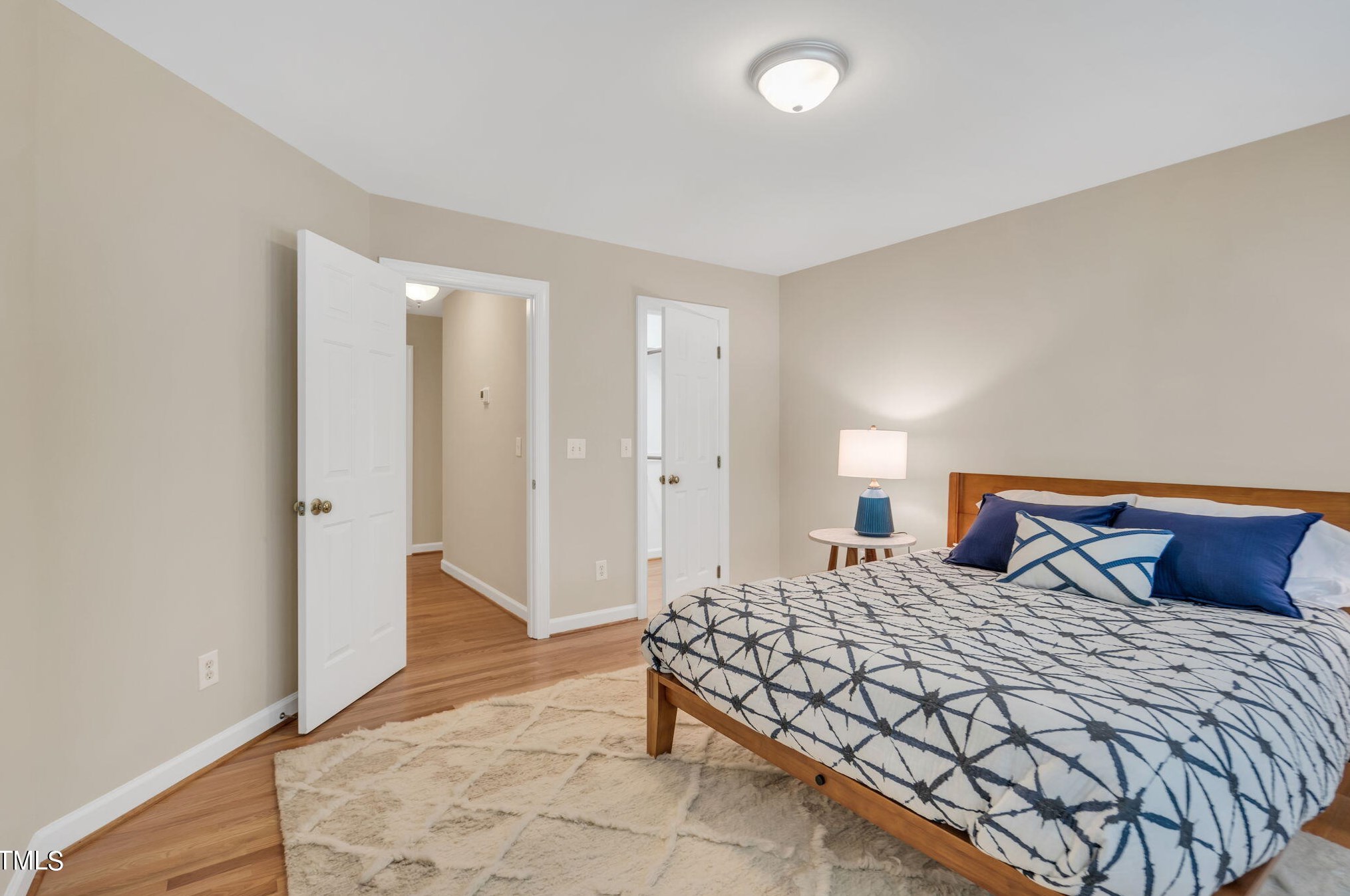 204 Stratford Dr, Chapel Hill NC exterior