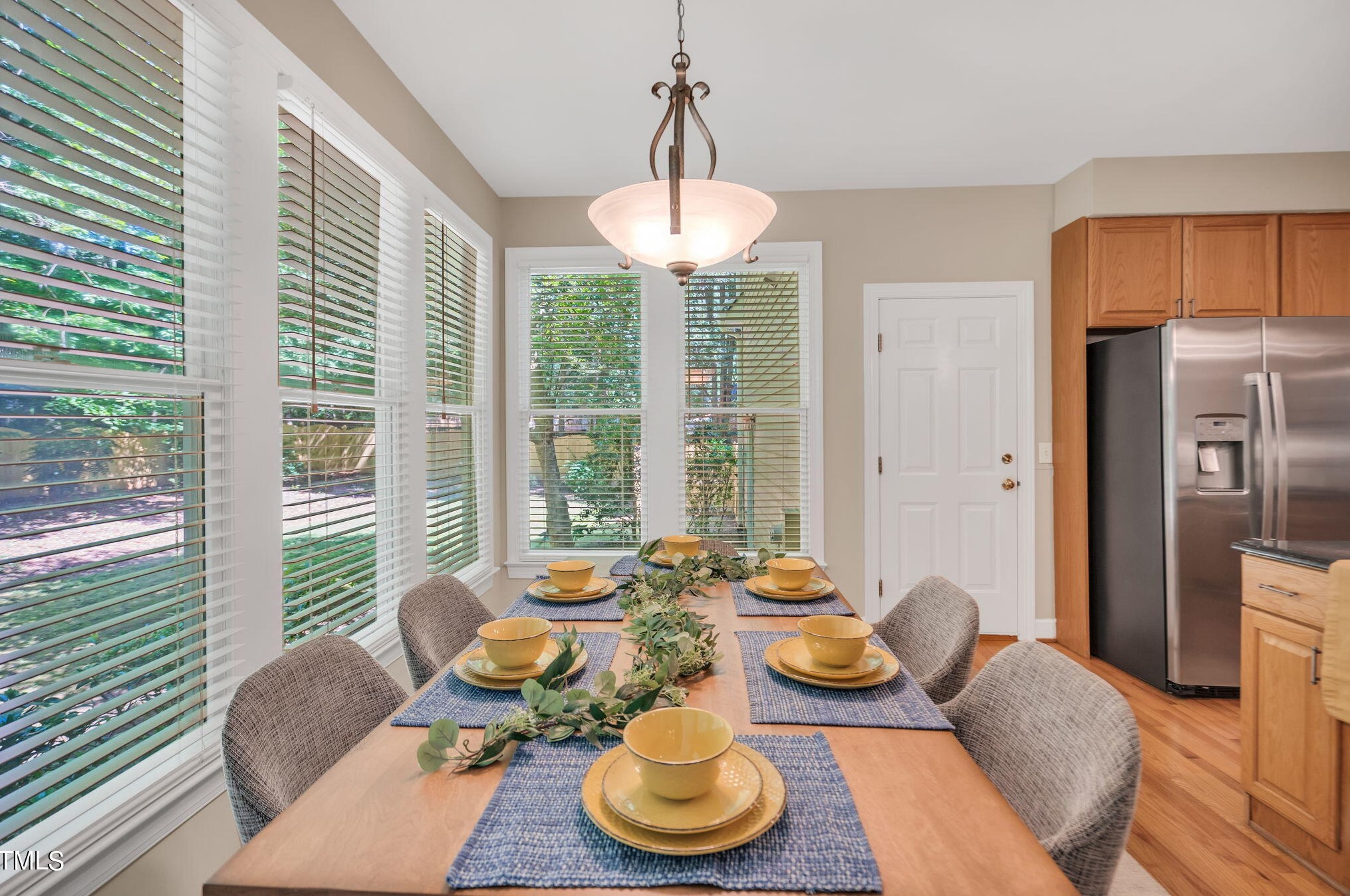 204 Stratford Dr, Chapel Hill NC exterior