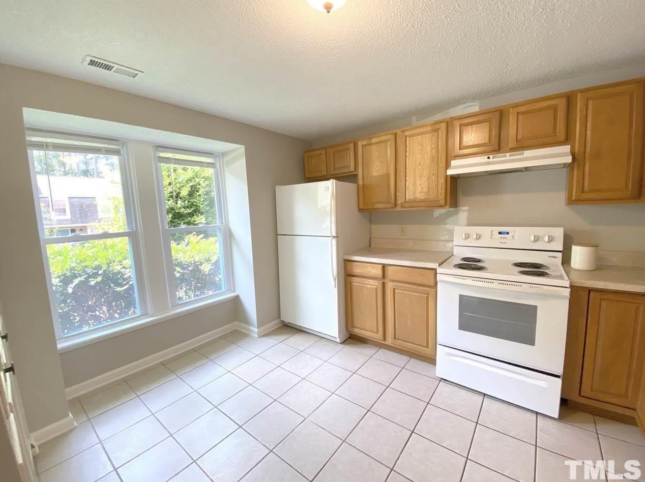 4340 Halliwell Dr, Raleigh NC  27606-6403 exterior