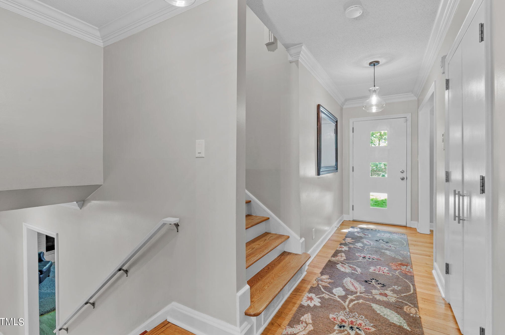 64 Kimberly Dr, Durham NC  27707-5418 exterior