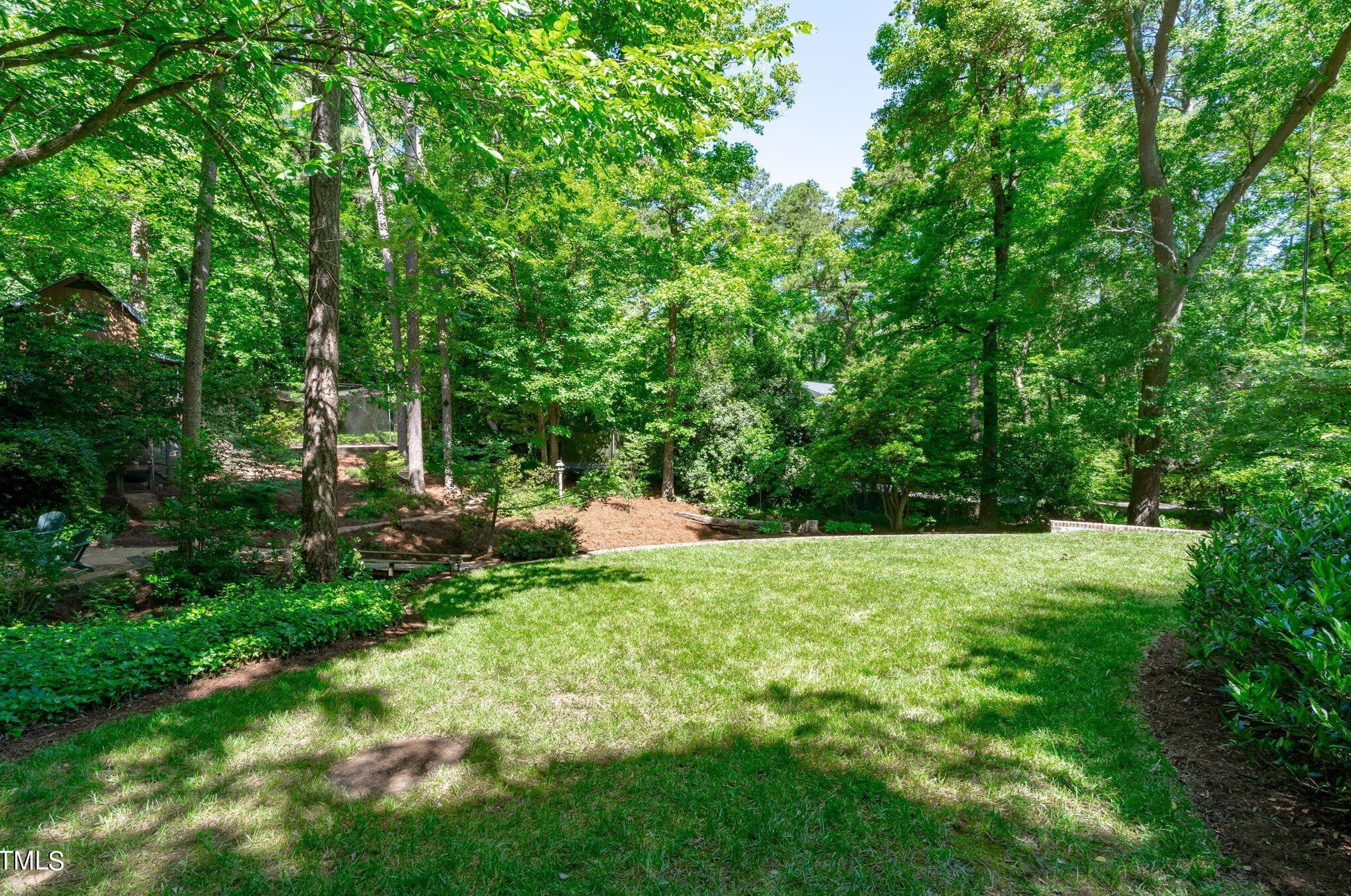 64 Kimberly Dr, Durham NC  27707-5418 exterior