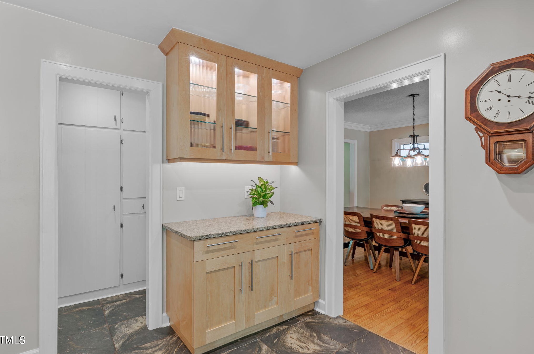 64 Kimberly Dr, Durham NC  27707-5418 exterior