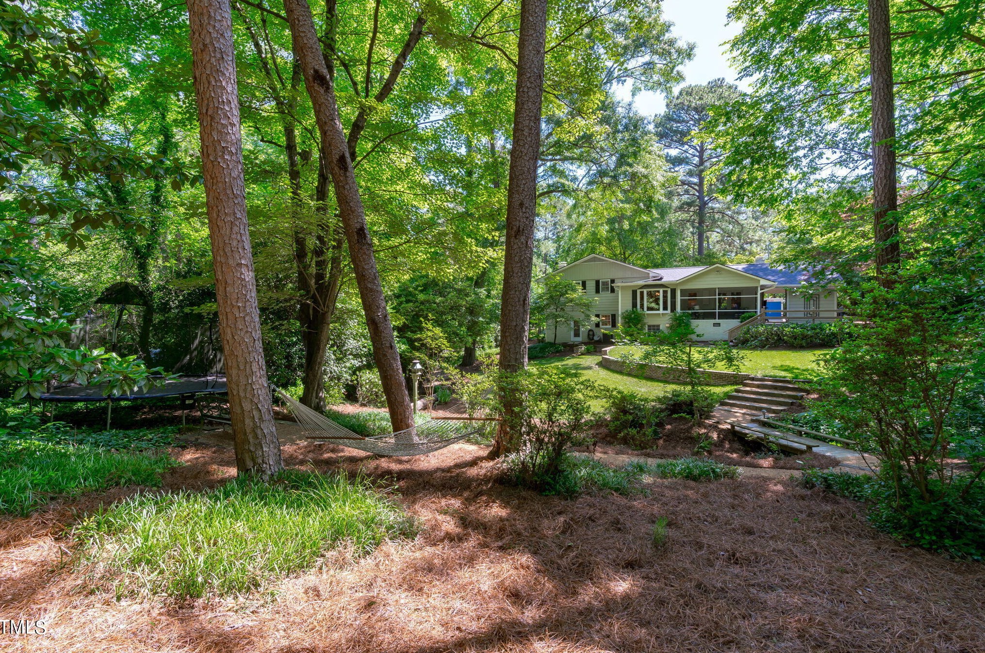 64 Kimberly Dr, Durham NC  27707-5418 exterior