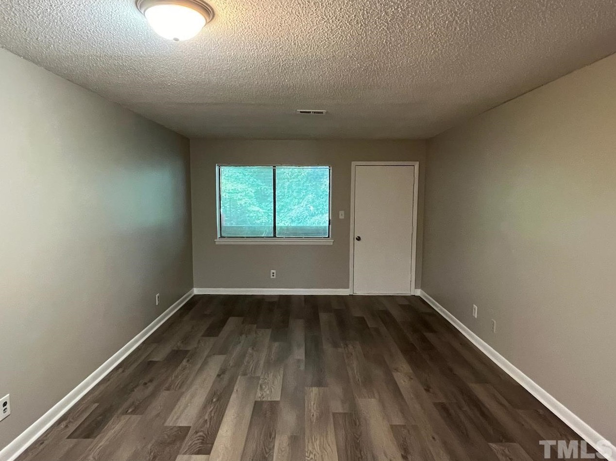 230 Flowers St, Knightdale, NC 27545