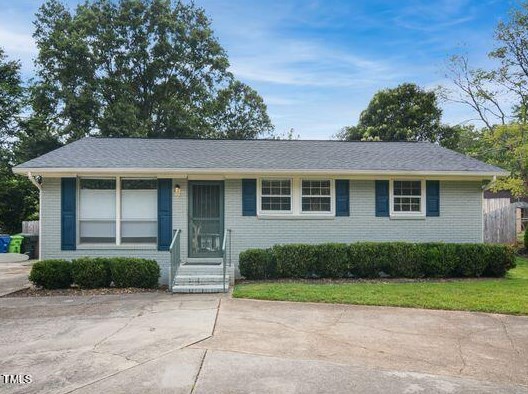 708 Glenbrook Dr, Raleigh, NC 27610-3516