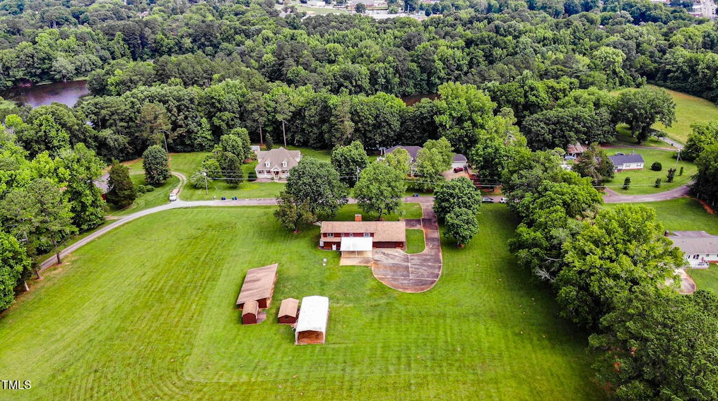 111 Town Lake Dr, Pittsboro, NC 27312-8801