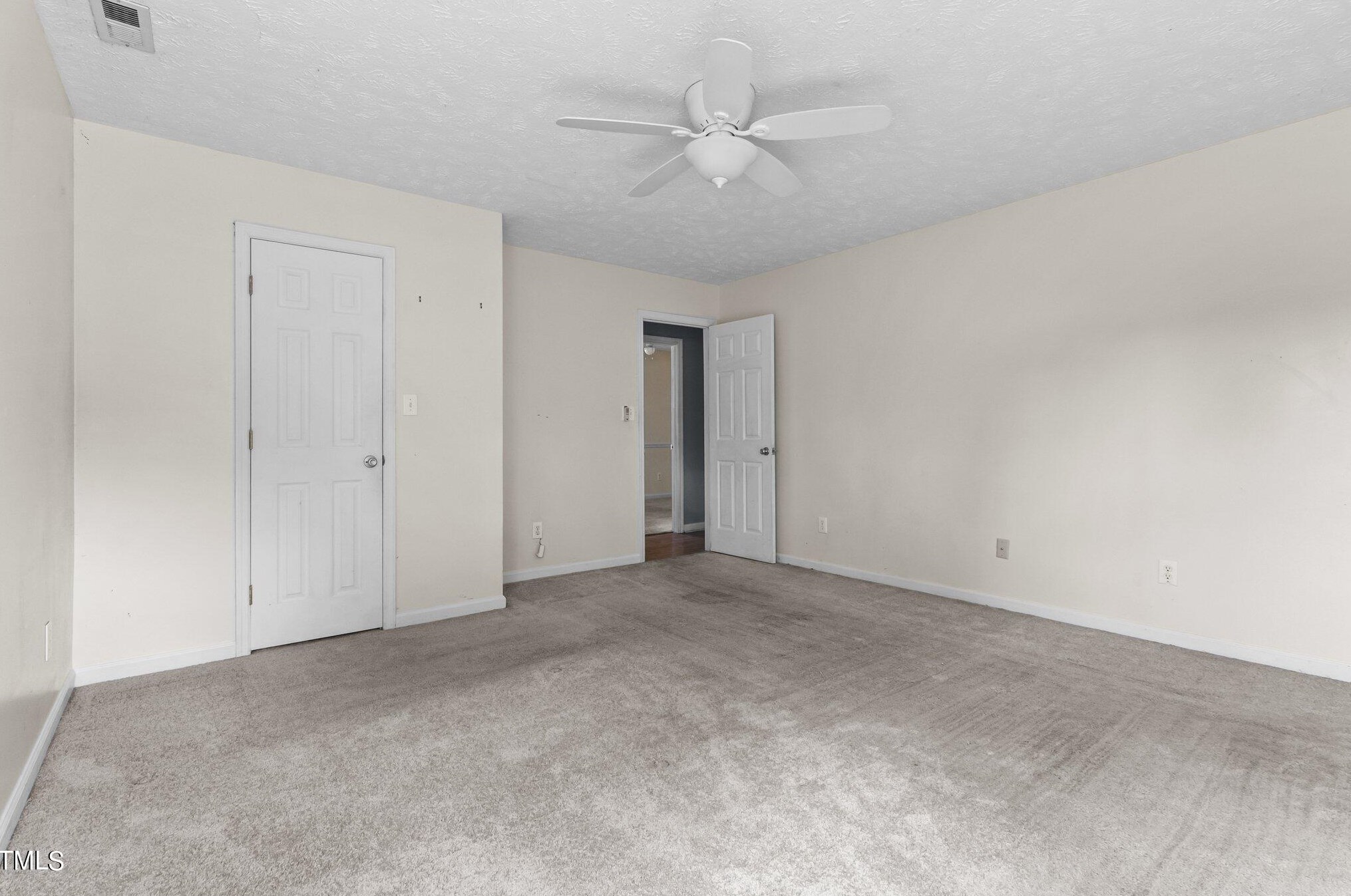 118 Finch Rd, Fayetteville NC  28306-8243 exterior