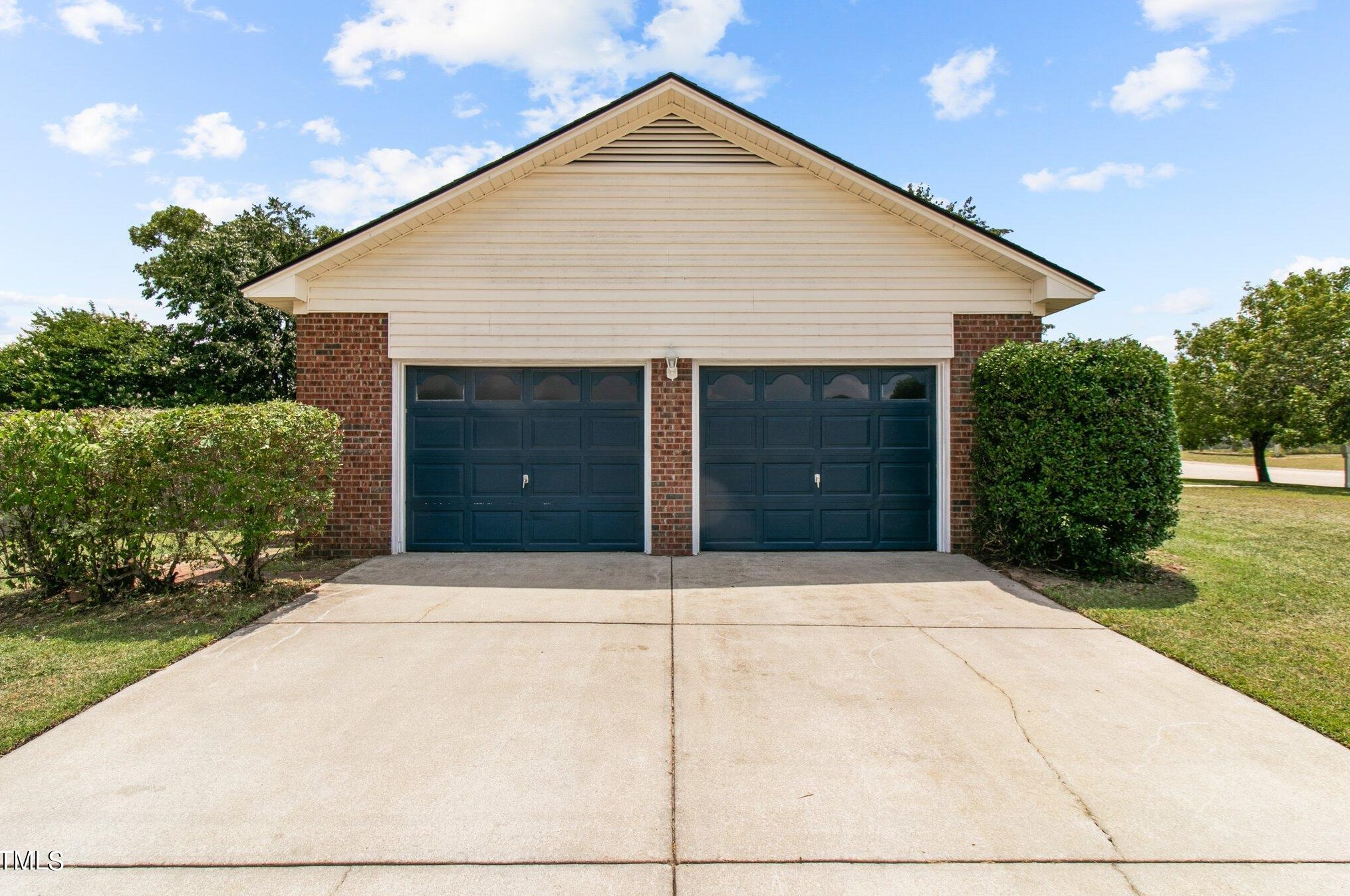 118 Finch Rd, Fayetteville NC  28306-8243 exterior