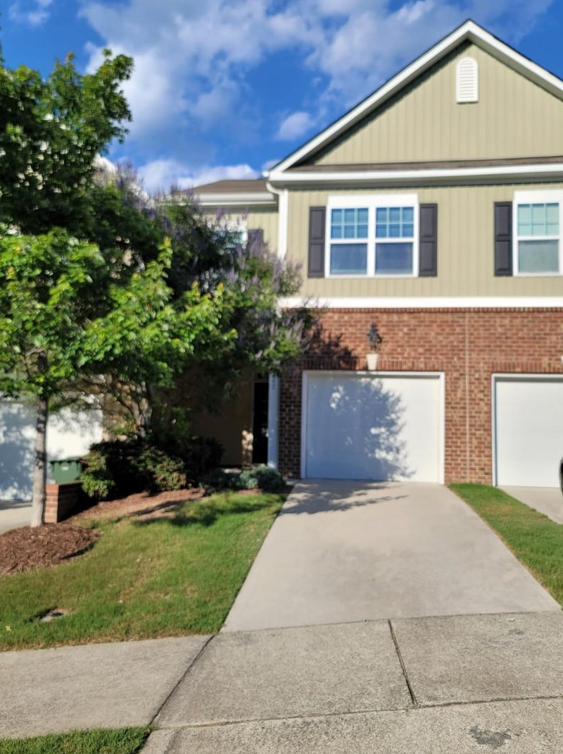 742 Silver Stream Ln, Cary, NC 27519