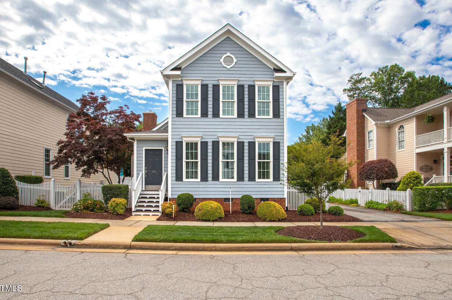 105 Kingsport Rd, Holly Springs, NC 27540-9221
