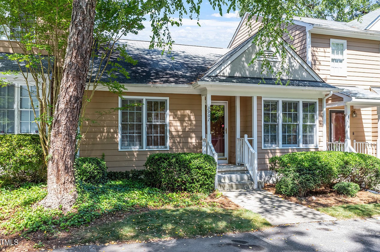 3907 Rim Ct, Raleigh, NC 27616-0720
