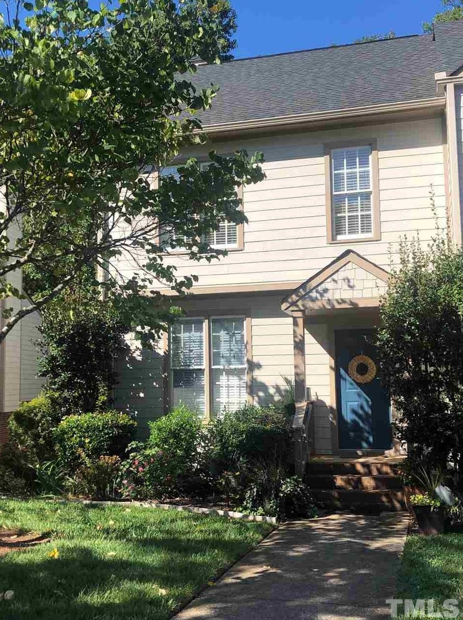 221 Windbyrne Dr, Cary, NC 27513