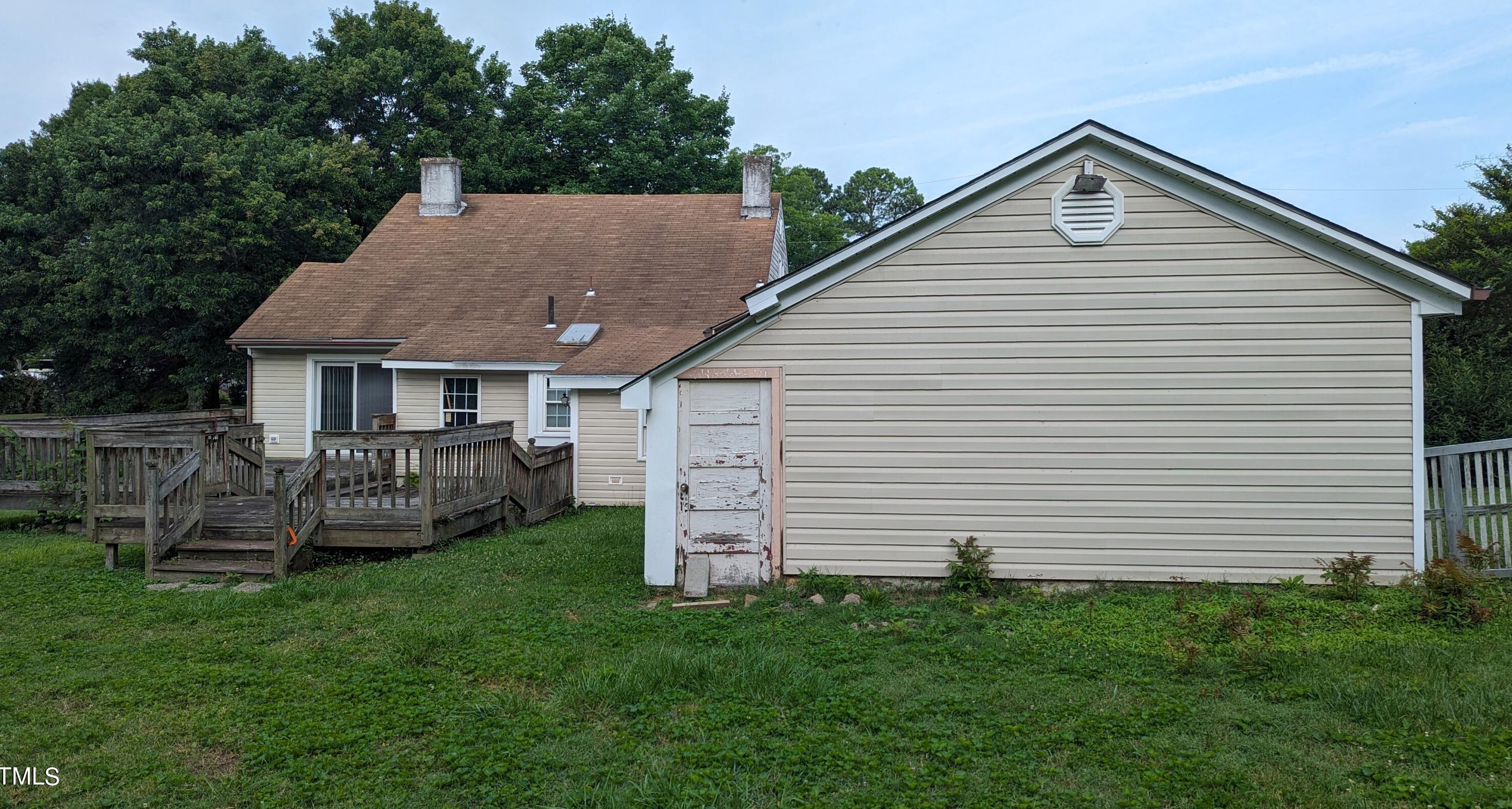 232 Marshall St, Graham NC 27253-2320 exterior