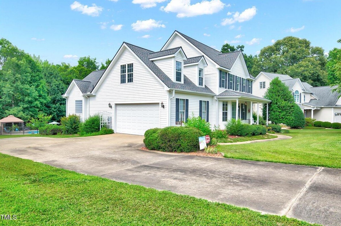127 Michael Way, Clayton, NC 27520-5507